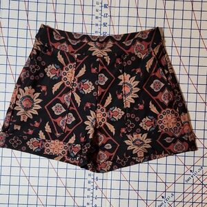 Blackmilk Floral Tapestry Cuffed Fleece-Lined Shorts M